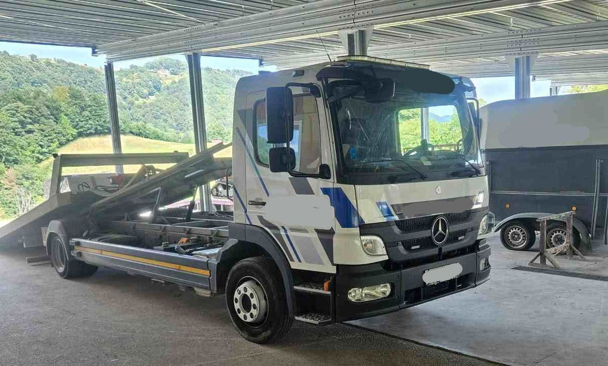 Mercedes-Benz Atego 1224 L 4x2 car transporter - 7.55M - Camion porte-voitures: photos 1 Mercedes-Benz Atego 1224 L 4x2 car transporter - 7.55M - Camion porte-voitures: photos 1