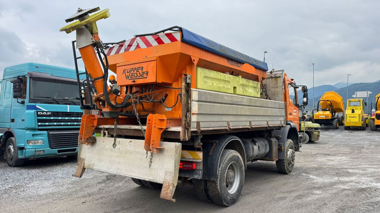 Mercedes-Benz Atego 1828 AK 4X4 meiller tipper - snow plow - salt spreader - Camion benne: photos 5 Mercedes-Benz Atego 1828 AK 4X4 meiller tipper - snow plow - salt spreader - Camion benne: photos 5