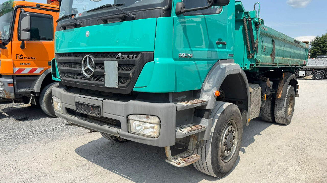 Mercedes-Benz Axor 1829 K 4x4 meiller tipper - Spring - Camion benne: photos 2 Mercedes-Benz Axor 1829 K 4x4 meiller tipper - Spring - Camion benne: photos 2