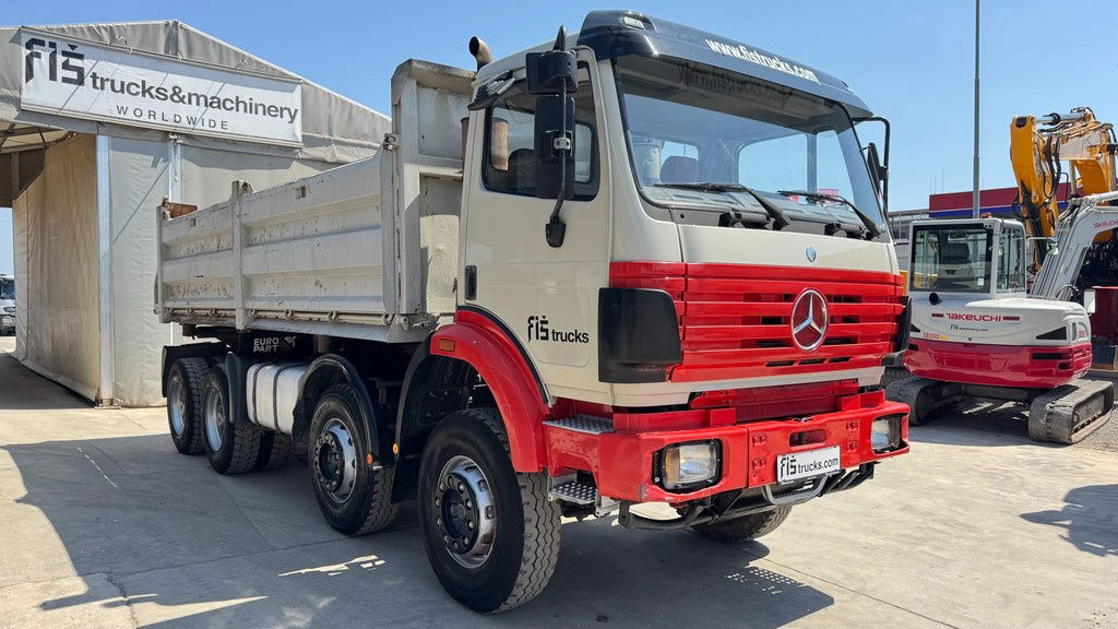 Mercedes-Benz SK 3235 8X4 tipper - V8 - top conditon - Camion benne: photos 3 Mercedes-Benz SK 3235 8X4 tipper - V8 - top conditon - Camion benne: photos 3