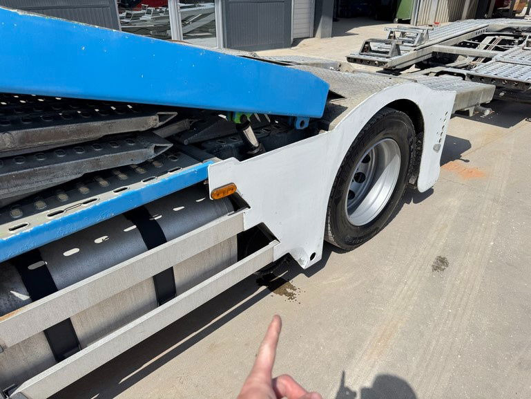 Renault Premium 460 4x2 LKW transporter + rolfo trailer - Camion porte-voitures: photos 3 Renault Premium 460 4x2 LKW transporter + rolfo trailer - Camion porte-voitures: photos 3