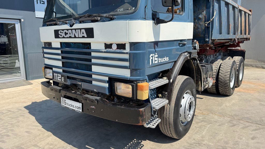 Scania 112 6x4 tipper - full spring - Camion benne: photos 2 Scania 112 6x4 tipper - full spring - Camion benne: photos 2