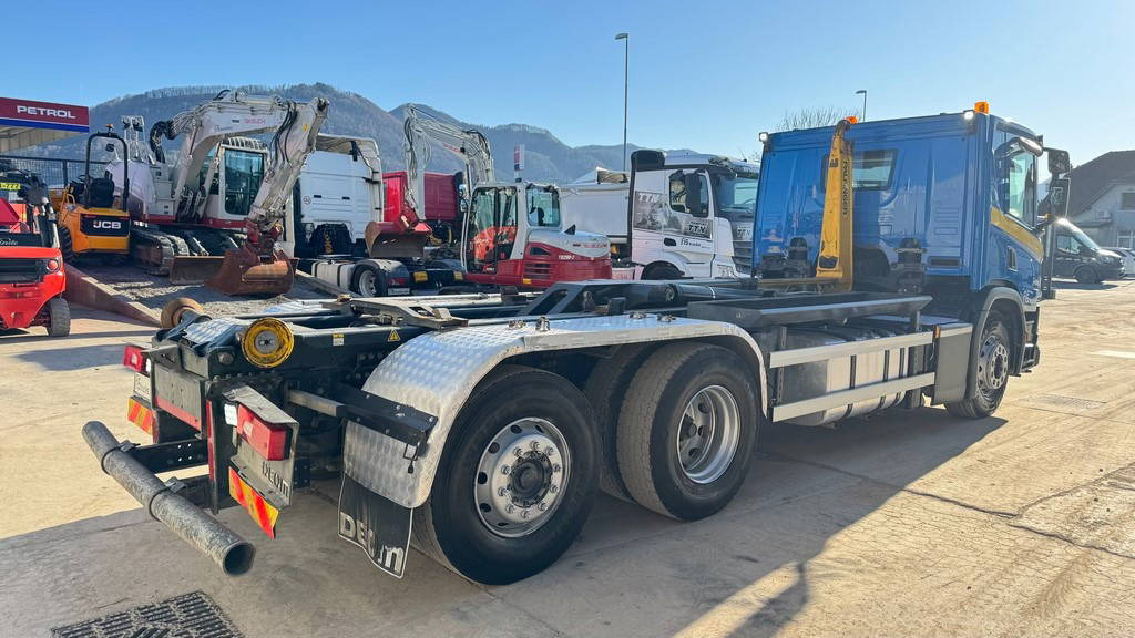 Scania P 360 6x2 palfinger abroll tipper - steering axle - Camion porte-conteneur/ Caisse mobile: photos 4 Scania P 360 6x2 palfinger abroll tipper - steering axle - Camion porte-conteneur/ Caisse mobile: photos 4