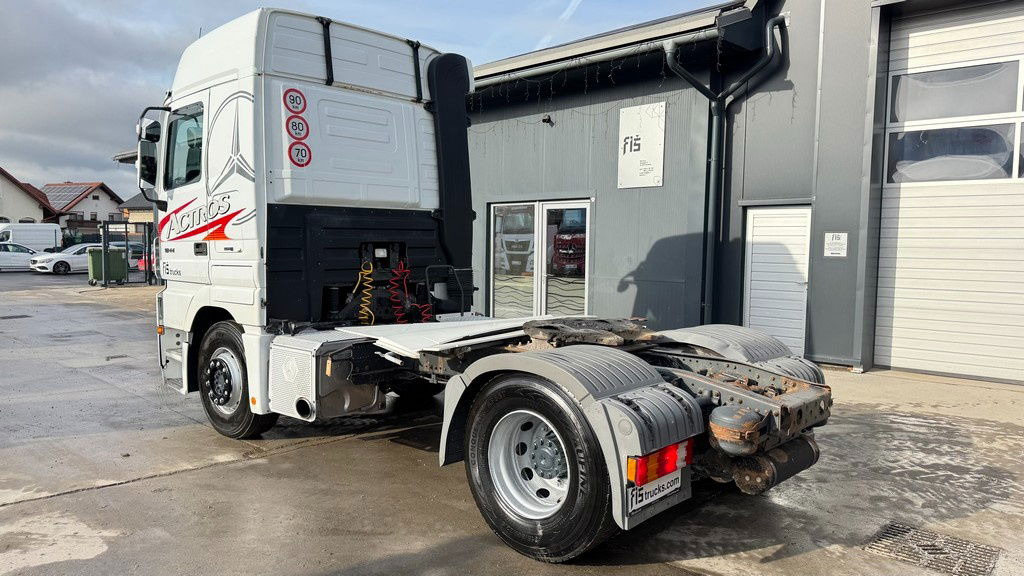Mercedes-Benz Actros 1844 LS 4x2 tractor unit - clutch - Tracteur routier: photos 4 Mercedes-Benz Actros 1844 LS 4x2 tractor unit - clutch - Tracteur routier: photos 4
