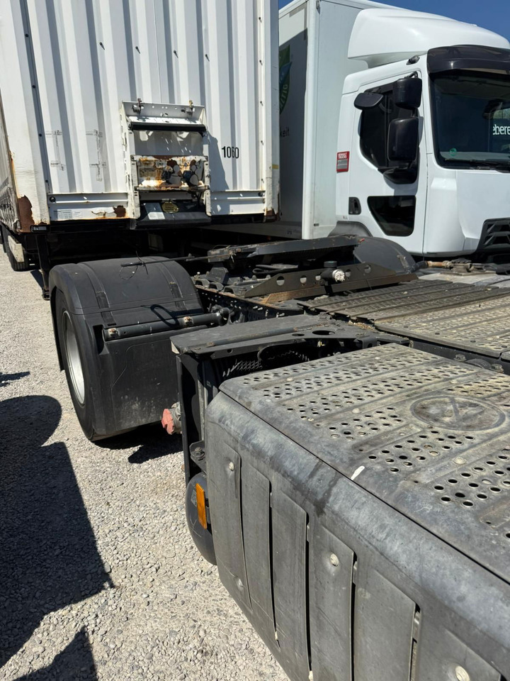 Mercedes-Benz Arocs 1851 LS HAD 4X4 - Euro 6 - retarder - tipper hydraulics - Tracteur routier: photos 4 Mercedes-Benz Arocs 1851 LS HAD 4X4 - Euro 6 - retarder - tipper hydraulics - Tracteur routier: photos 4