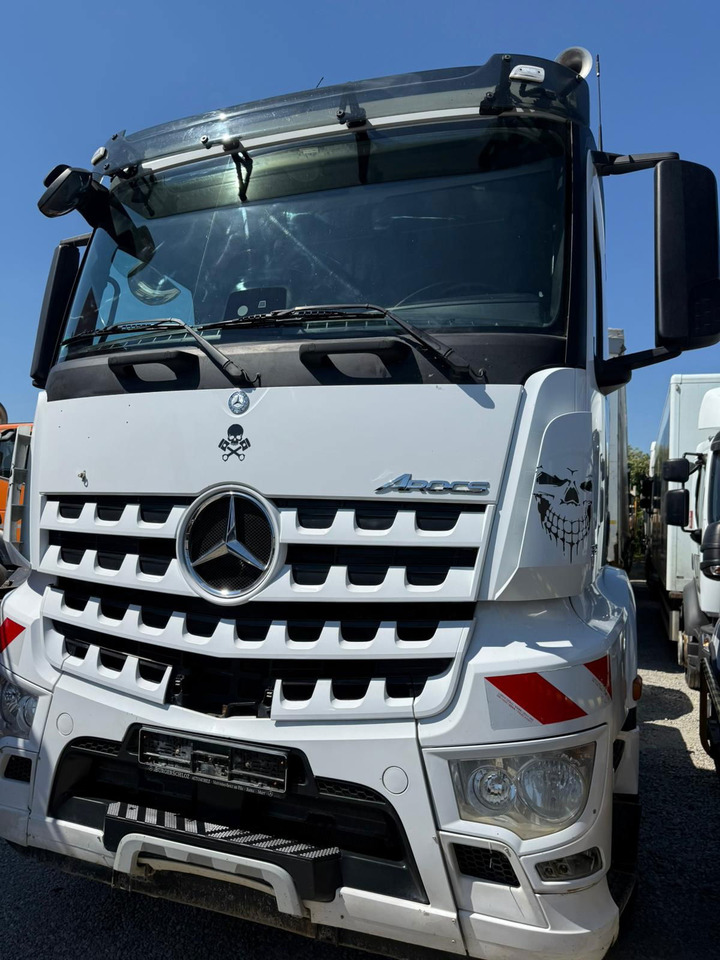Mercedes-Benz Arocs 1851 LS HAD 4X4 - Euro 6 - retarder - tipper hydraulics - Tracteur routier: photos 2 Mercedes-Benz Arocs 1851 LS HAD 4X4 - Euro 6 - retarder - tipper hydraulics - Tracteur routier: photos 2