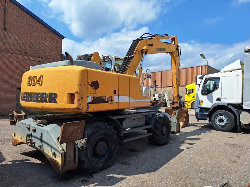 Liebherr A904C - Pelle sur pneus: photos 3 Liebherr A904C - Pelle sur pneus: photos 3