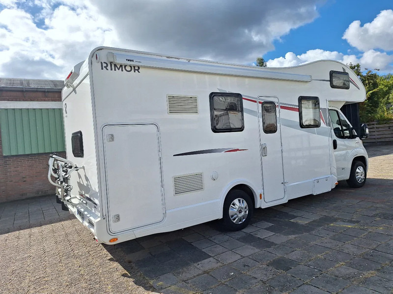Rimor SEAL 9 SEAL 9 - Camping-car profilé: photos 4 Rimor SEAL 9 SEAL 9 - Camping-car profilé: photos 4