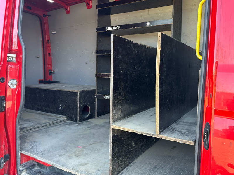 Fourgon utilitaire, Utilitaire électrique MAN TGE 3.140 E Elektrisch NIEUWE APK 11-2027 Actieradius 130 km: photos 13 Fourgon utilitaire, Utilitaire électrique MAN TGE 3.140 E Elektrisch NIEUWE APK 11-2027 Actieradius 130 km: photos 13