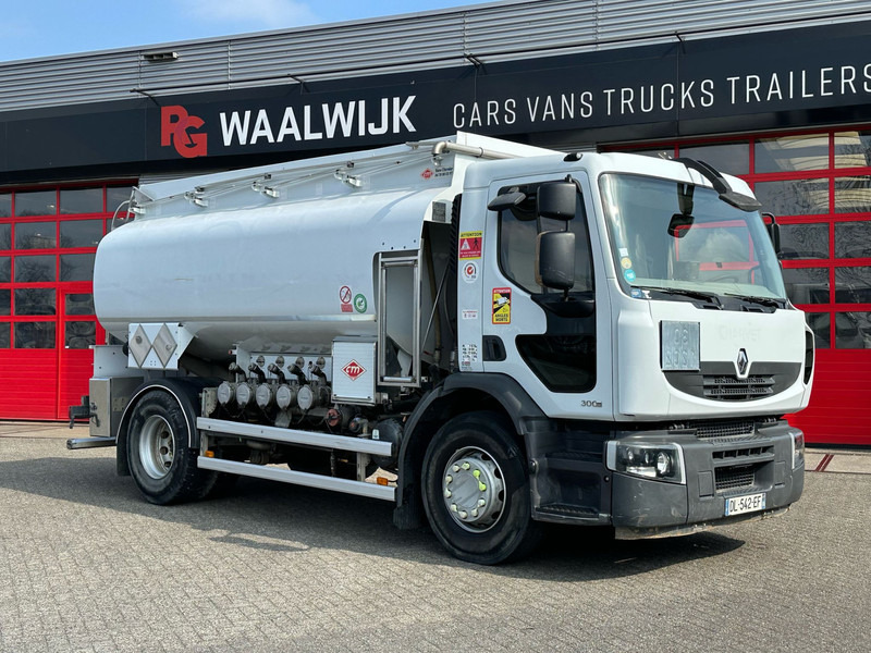 Renault Premium 300.19 - Camion citerne: photos 1 Renault Premium 300.19 - Camion citerne: photos 1