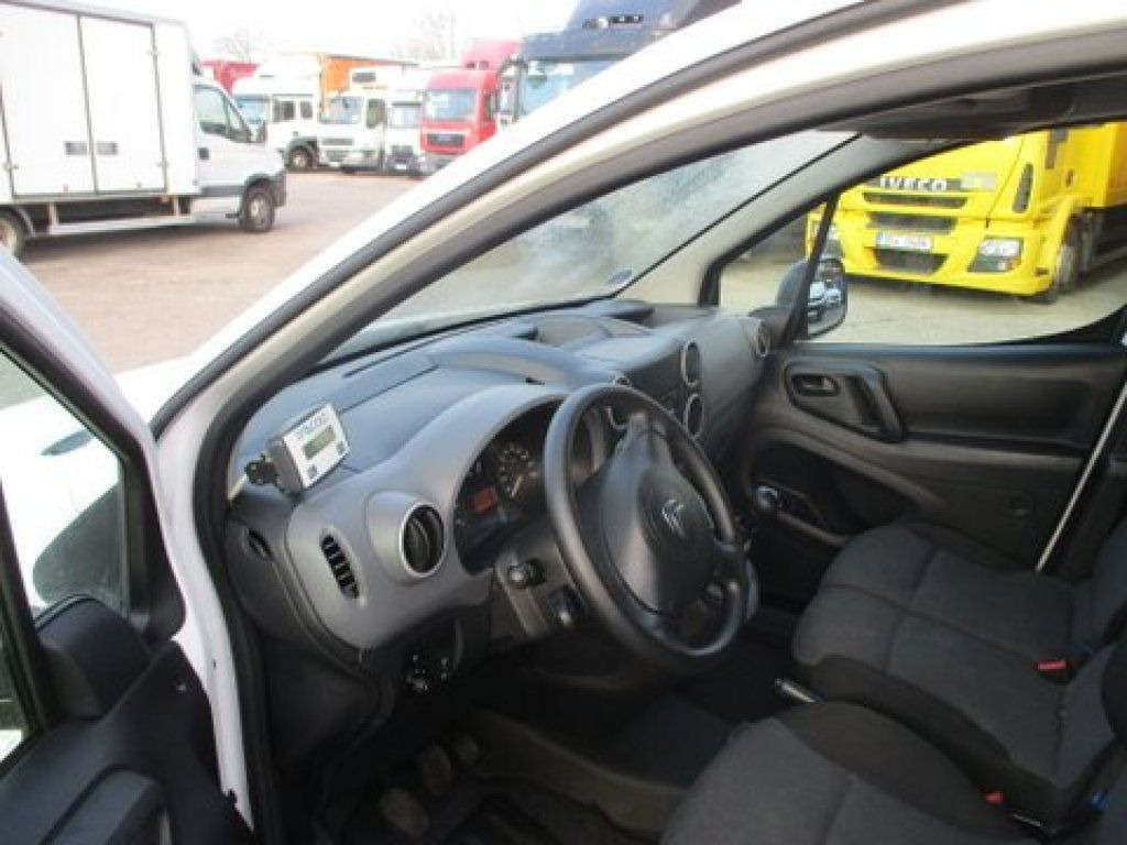 Citroën Berlingo izotherm - Véhicule utilitaire frigorifique: photos 5 Citroën Berlingo izotherm - Véhicule utilitaire frigorifique: photos 5