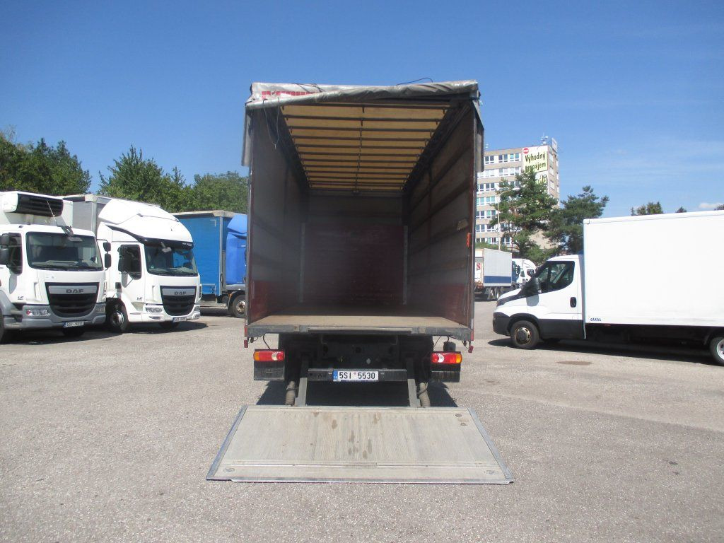 DAF LF 260 - Camion plateau: photos 4 DAF LF 260 - Camion plateau: photos 4