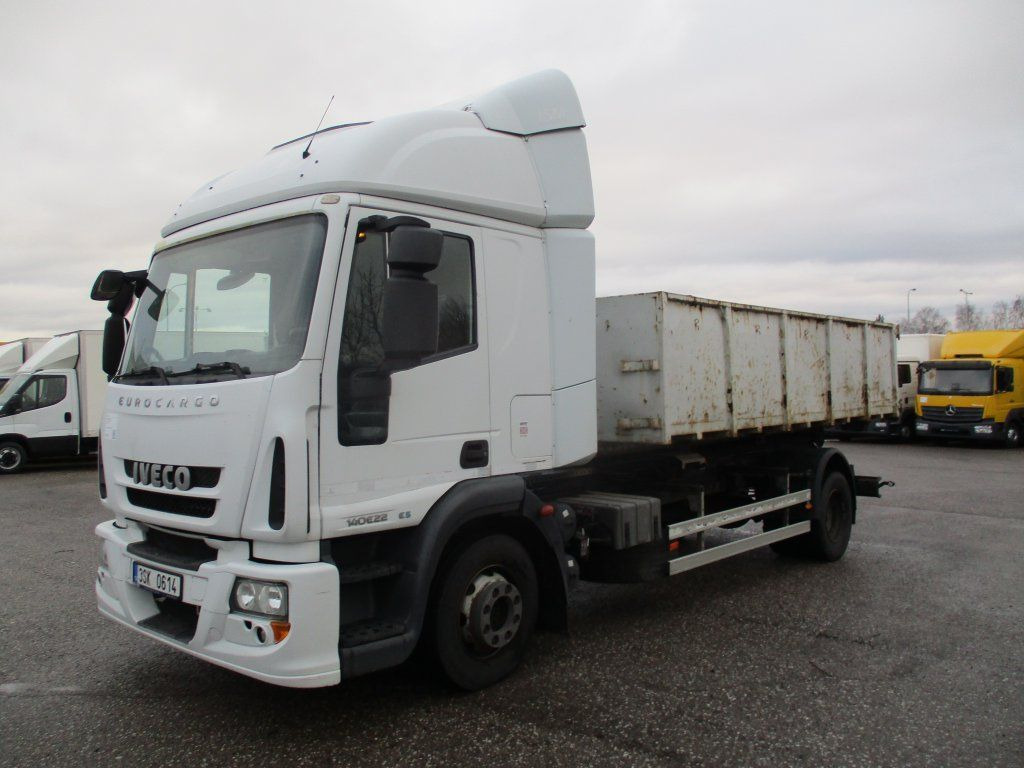 Iveco 140E22 - Camion ampliroll: photos 1 Iveco 140E22 - Camion ampliroll: photos 1