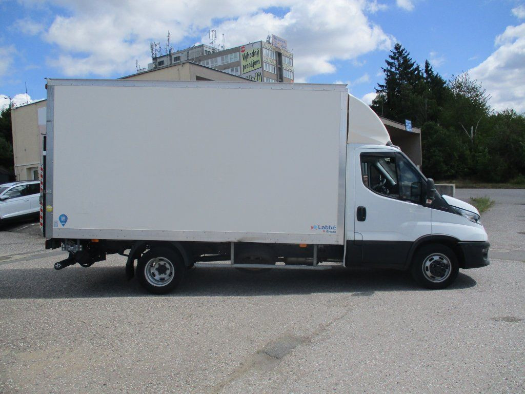 Iveco 35C16 Daily 3,0l - Fourgon: photos 4 Iveco 35C16 Daily 3,0l - Fourgon: photos 4