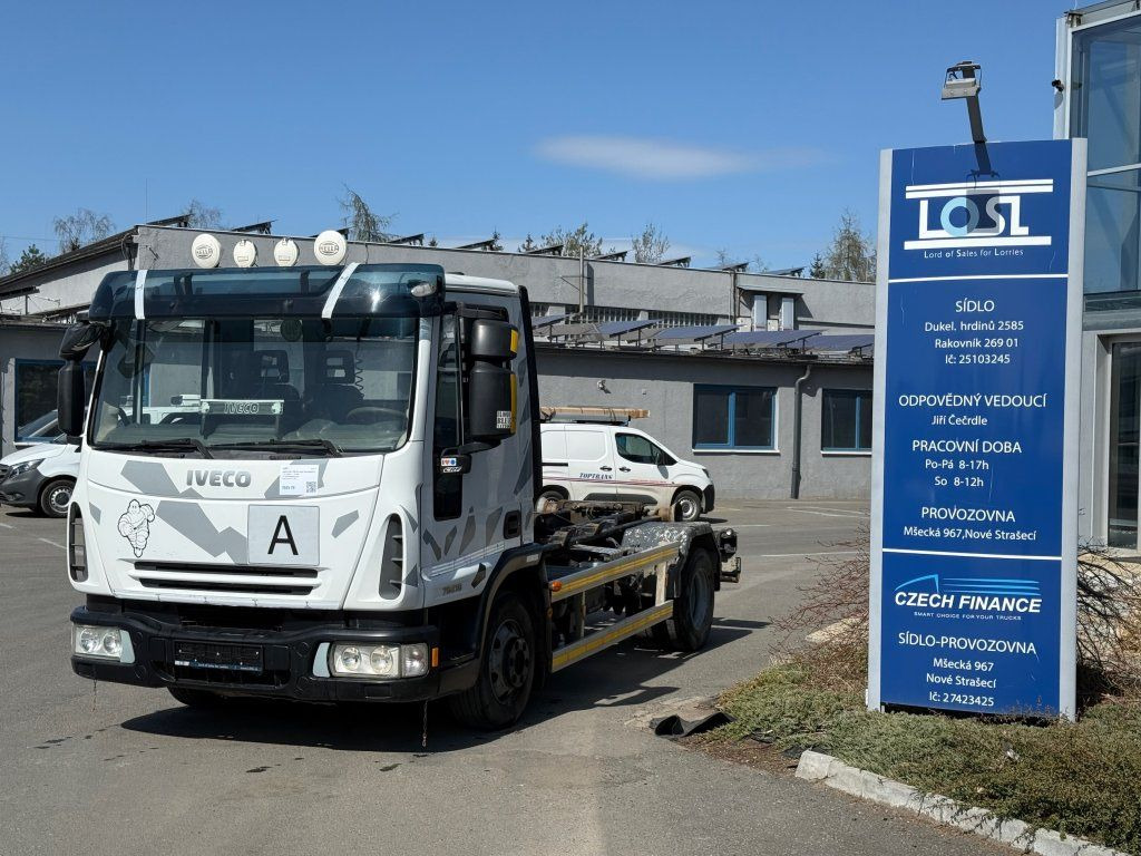 Iveco 75E18 EURO 4 - Camion ampliroll: photos 1 Iveco 75E18 EURO 4 - Camion ampliroll: photos 1