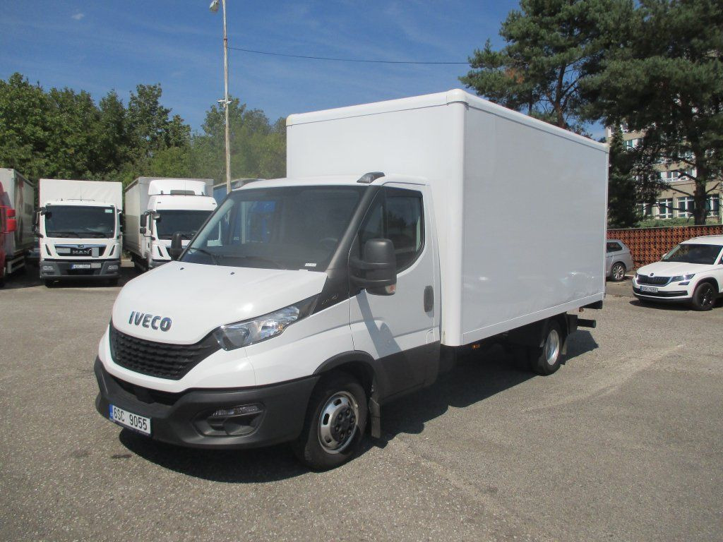 Iveco Daily 35C16 - Fourgon: photos 1 Iveco Daily 35C16 - Fourgon: photos 1