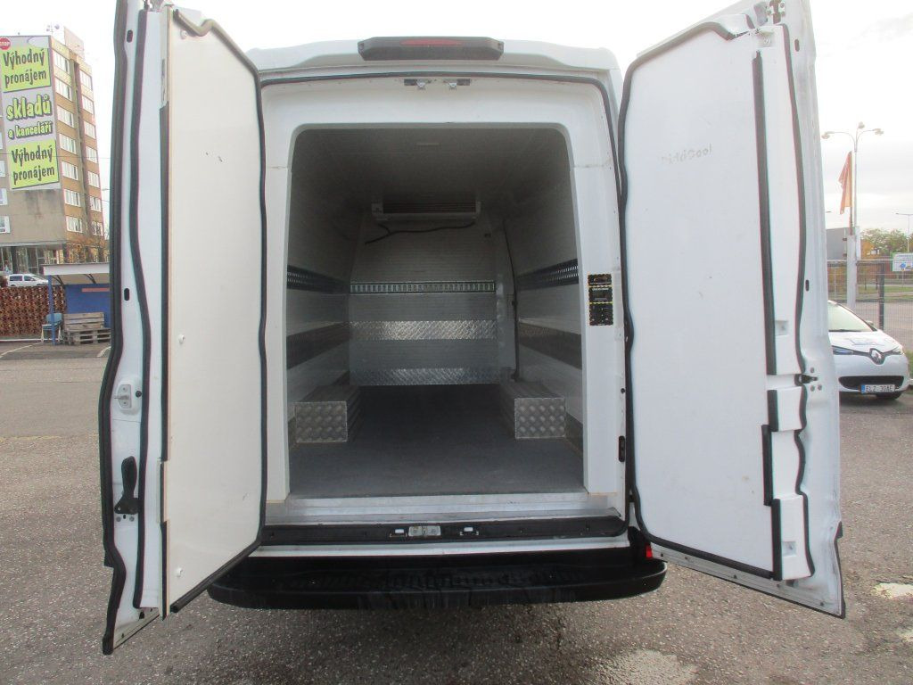 Iveco Daily 35C16 - Véhicule utilitaire frigorifique: photos 5 Iveco Daily 35C16 - Véhicule utilitaire frigorifique: photos 5