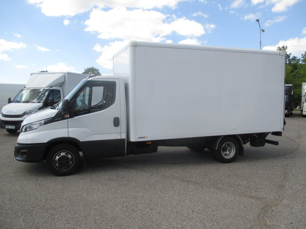 Iveco Daily 35C16 - Fourgon: photos 5 Iveco Daily 35C16 - Fourgon: photos 5