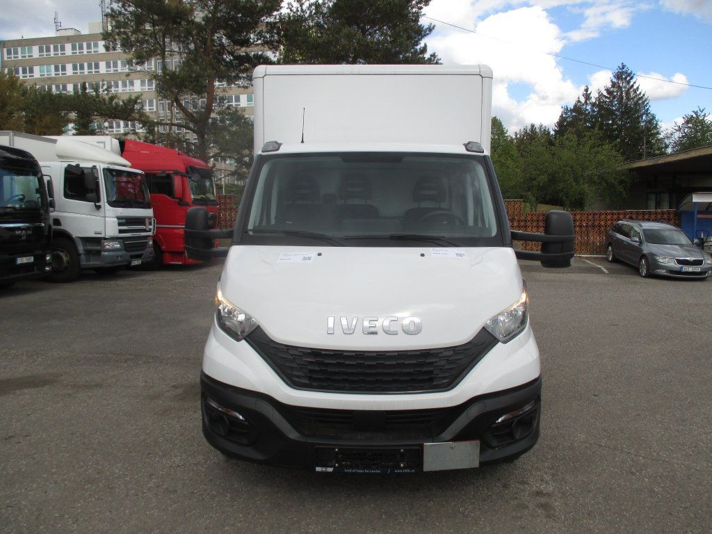Iveco Daily 35C16 - Fourgon: photos 2 Iveco Daily 35C16 - Fourgon: photos 2