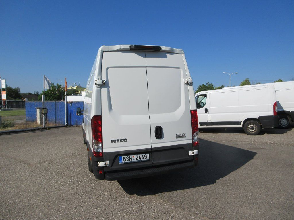 Iveco Daily 35S16 Hi Matic - Fourgon utilitaire: photos 5 Iveco Daily 35S16 Hi Matic - Fourgon utilitaire: photos 5