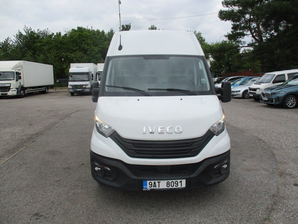 Iveco Daily 35S16 - Fourgon utilitaire: photos 2 Iveco Daily 35S16 - Fourgon utilitaire: photos 2
