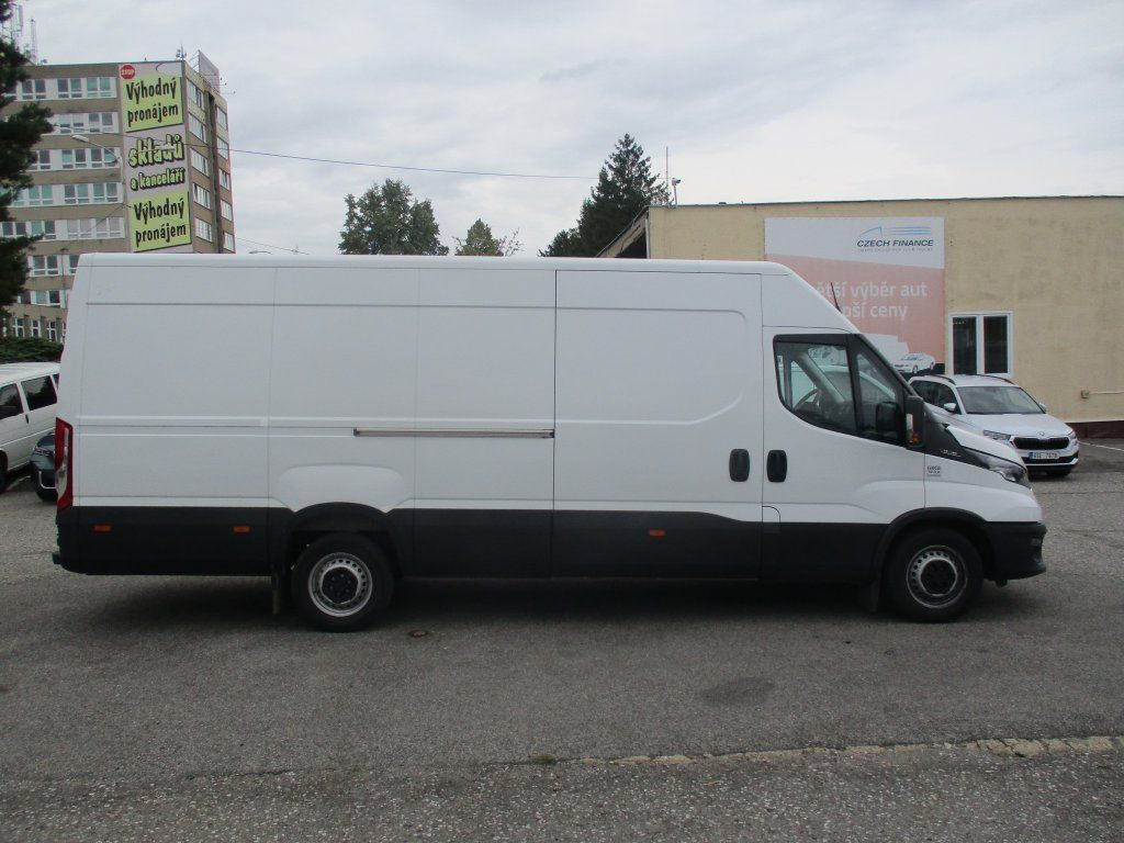Iveco Daily 35S16 - Fourgon utilitaire: photos 4 Iveco Daily 35S16 - Fourgon utilitaire: photos 4