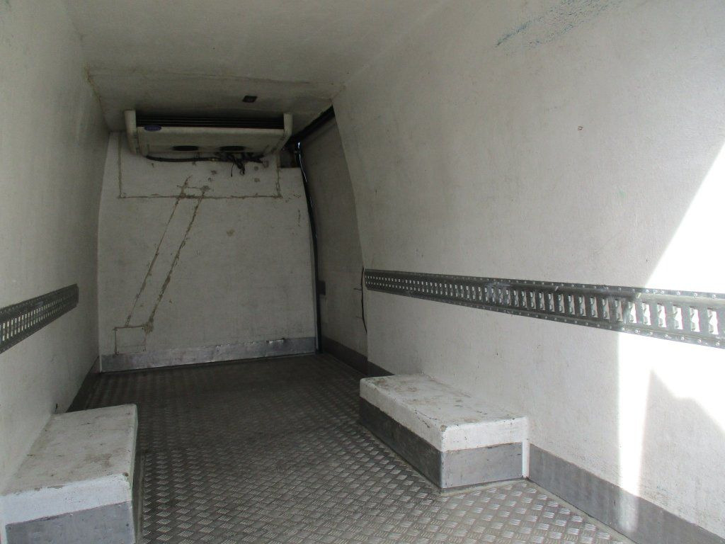 Iveco Daily 50C15 Carrier 350 - Véhicule utilitaire frigorifique: photos 4 Iveco Daily 50C15 Carrier 350 - Véhicule utilitaire frigorifique: photos 4