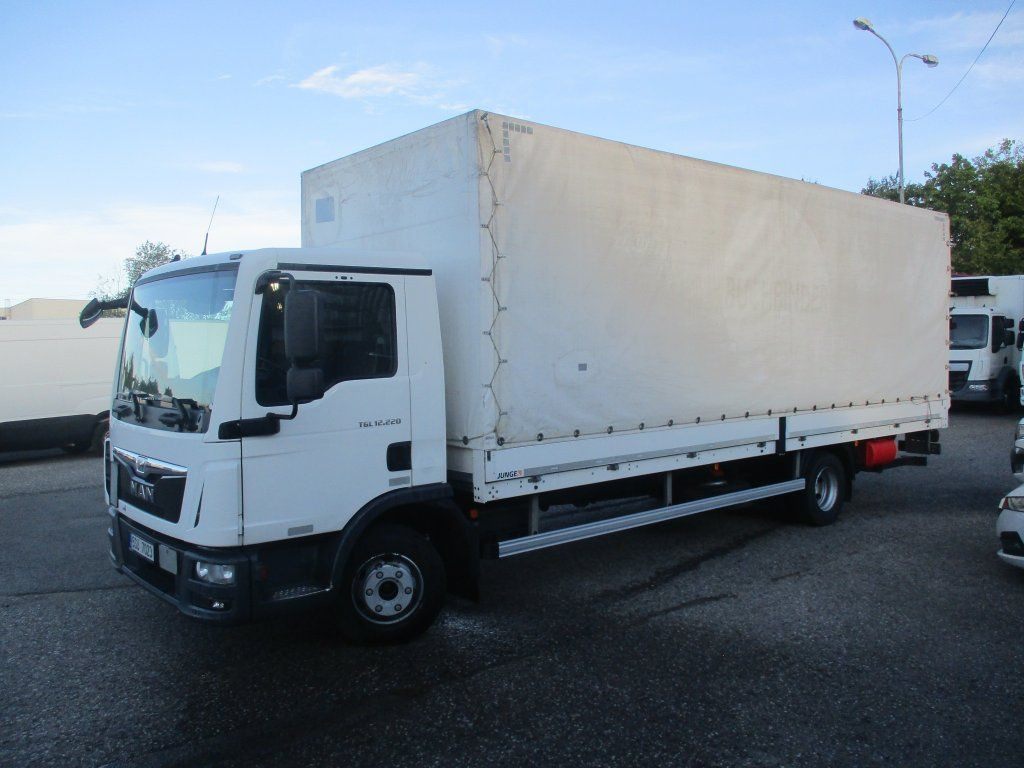 MAN TGL 12.220 - Camion à rideaux coulissants: photos 1 MAN TGL 12.220 - Camion à rideaux coulissants: photos 1