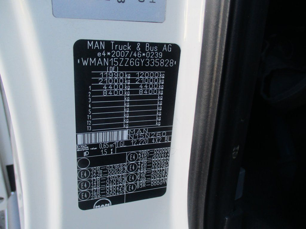 Camion à rideaux coulissants MAN TGL 12.220: photos 16