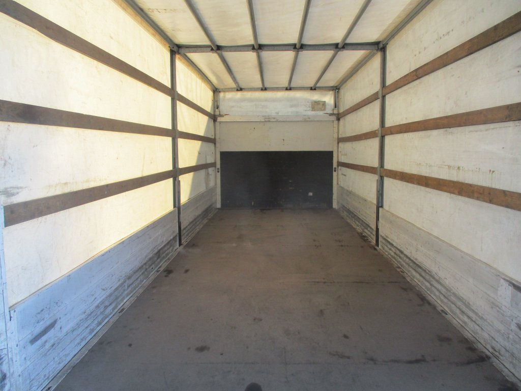 Camion à rideaux coulissants MAN TGL 12.220: photos 7