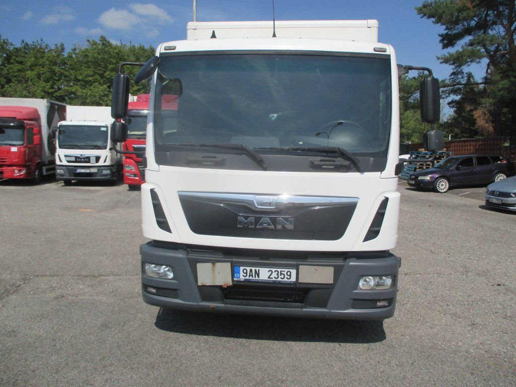 MAN TGL 12.250 - Camion fourgon: photos 2 MAN TGL 12.250 - Camion fourgon: photos 2