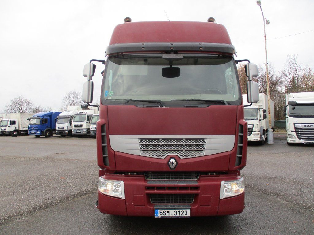 Renault Premium 460 - Camion fourgon: photos 2 Renault Premium 460 - Camion fourgon: photos 2