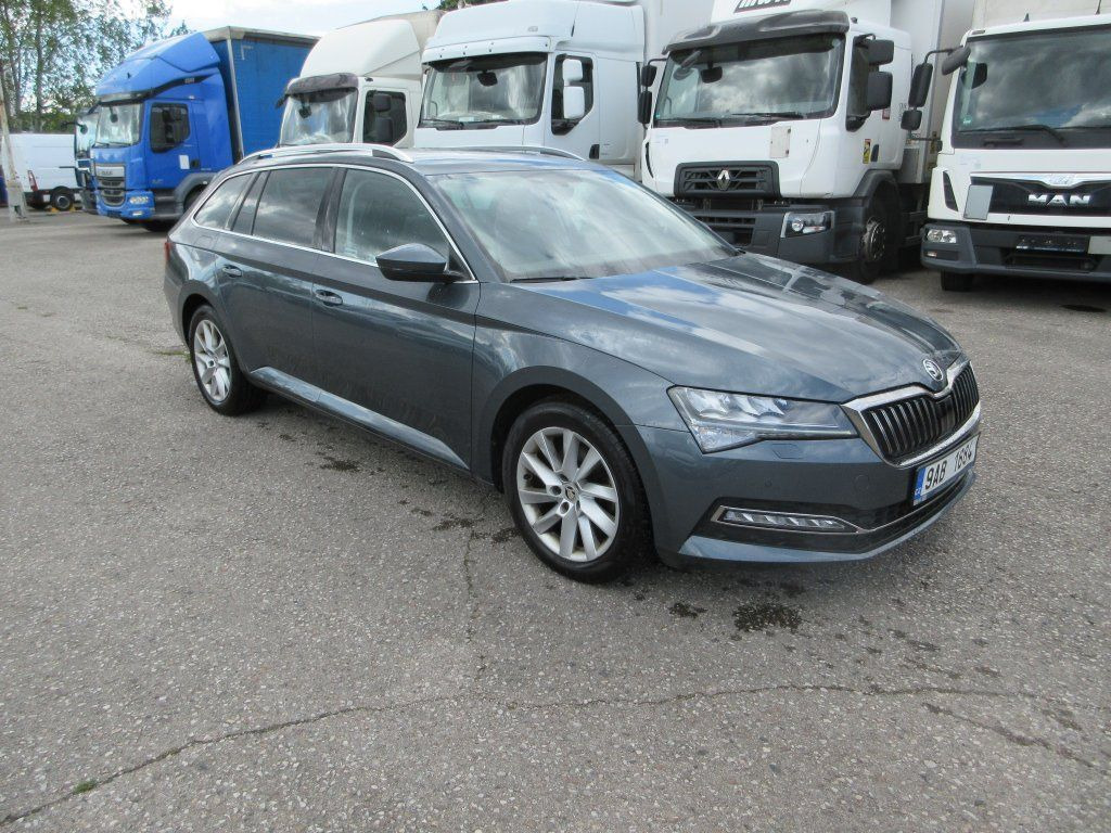 Skoda 2.0 Tdi Style - Voiture break: photos 2 Skoda 2.0 Tdi Style - Voiture break: photos 2