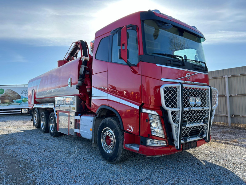Volvo FH 500 8x4*4 KORP&SON 10000 + 10500 l / VACUUM Vacustar W1600R / PRESSURE Uraca KF716 - 350 l/min - 170 bar / TULOSSA - Camion hydrocureur: photos 2 Volvo FH 500 8x4*4 KORP&SON 10000 + 10500 l / VACUUM Vacustar W1600R / PRESSURE Uraca KF716 - 350 l/min - 170 bar / TULOSSA - Camion hydrocureur: photos 2