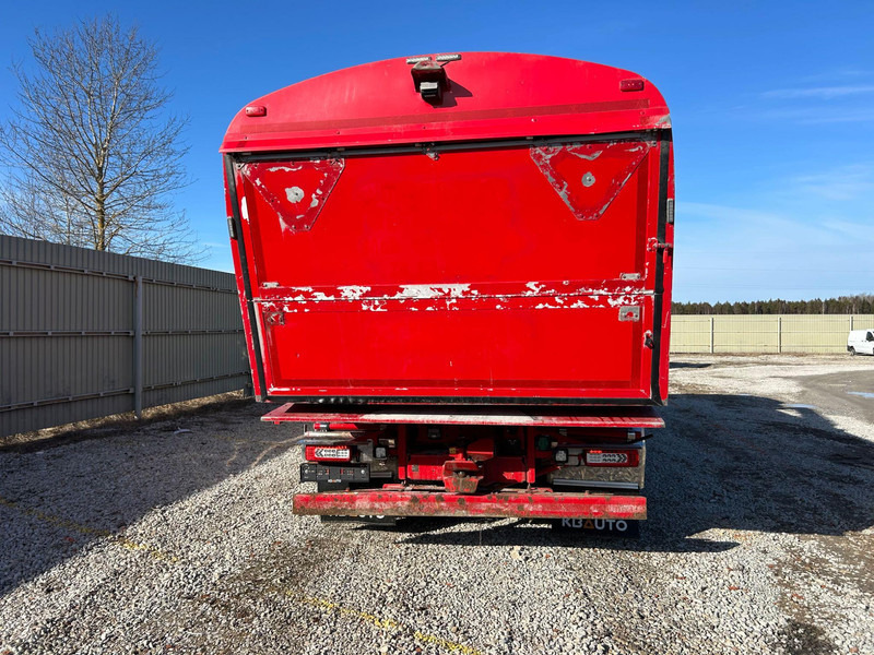 Volvo FH 500 8x4*4 KORP&SON 10000 + 10500 l / VACUUM Vacustar W1600R / PRESSURE Uraca KF716 - 350 l/min - 170 bar / TULOSSA VARATTU - Camion hydrocureur: photos 4 Volvo FH 500 8x4*4 KORP&SON 10000 + 10500 l / VACUUM Vacustar W1600R / PRESSURE Uraca KF716 - 350 l/min - 170 bar / TULOSSA VARATTU - Camion hydrocureur: photos 4