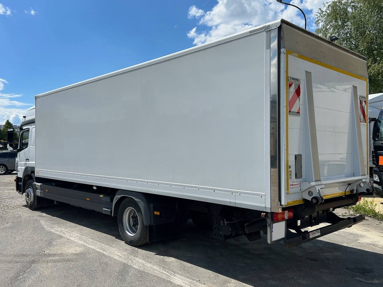 MERCEDES-BENZ ATEGO 1230 / BIGSPACE / 2020 / KOFFER 19 EPAL / LBW 2T - Camion fourgon: photos 4 MERCEDES-BENZ ATEGO 1230 / BIGSPACE / 2020 / KOFFER 19 EPAL / LBW 2T - Camion fourgon: photos 4
