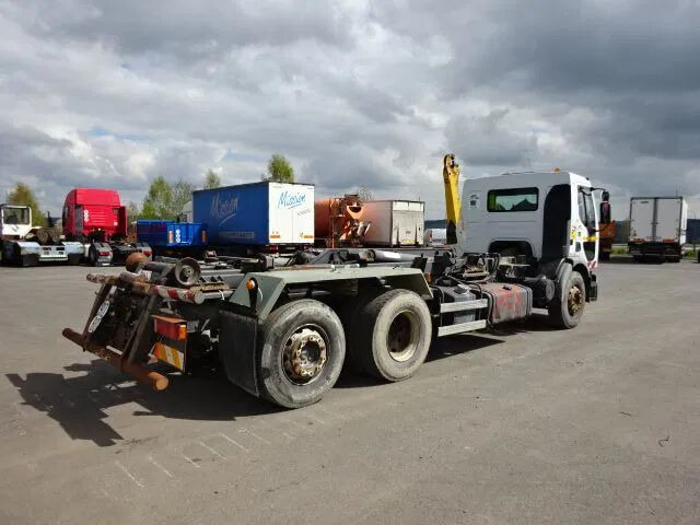 Renault Premium 370 dci - Camion ampliroll: photos 2 Renault Premium 370 dci - Camion ampliroll: photos 2