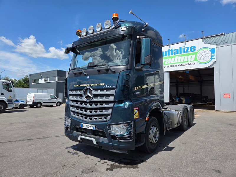 Mercedes-Benz Arocs 3363 - Tracteur routier: photos 1 Mercedes-Benz Arocs 3363 - Tracteur routier: photos 1