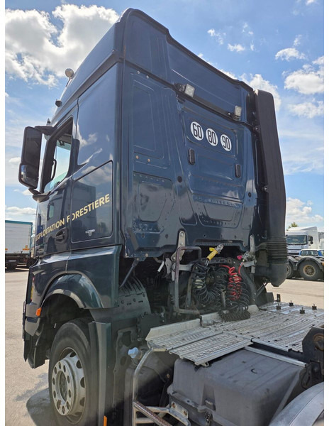 Mercedes-Benz Arocs 3363 - Tracteur routier: photos 4 Mercedes-Benz Arocs 3363 - Tracteur routier: photos 4