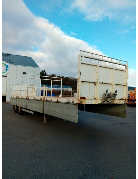 Trailor 2 axles / Full steel - rail side/ridelles - Semi-remorque plateau: photos 3 Trailor 2 axles / Full steel - rail side/ridelles - Semi-remorque plateau: photos 3