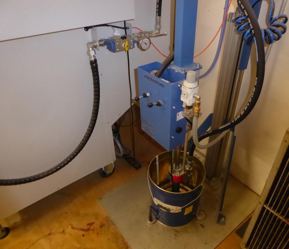 DR GRAPHICS SPOT COLOR MASTER Colour dosing system for special colours with additional hobbock pump Technotrans TBA 25-189 - Machine d'impression: photos 3 DR GRAPHICS SPOT COLOR MASTER Colour dosing system for special colours with additional hobbock pump Technotrans TBA 25-189 - Machine d'impression: photos 3