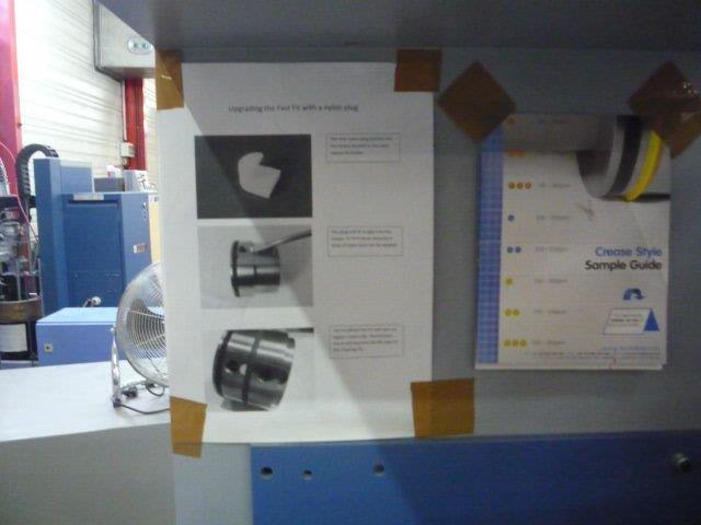 Flat pile feeder MBO F 76 Solo with independent drive for max. format of 72 x 102 cm and Cutting unit Herzog and Heymann H&H N 381 with Technifold Creasing tools - Machine d'impression: photos 4 Flat pile feeder MBO F 76 Solo with independent drive for max. format of 72 x 102 cm and Cutting unit Herzog and Heymann H&H N 381 with Technifold Creasing tools - Machine d'impression: photos 4