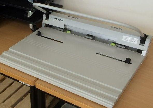 Heidelberg Autoplate 220/425 plate die cutter - Massicot: photos 2 Heidelberg Autoplate 220/425 plate die cutter - Massicot: photos 2