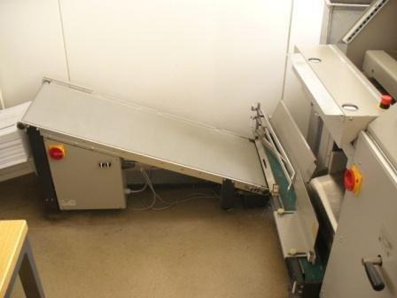 Horizon BQ 270 single clamps adhesive binder - Relieuse: photos 4 Horizon BQ 270 single clamps adhesive binder - Relieuse: photos 4