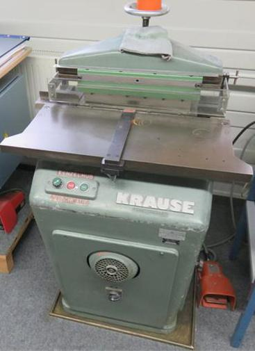 Karl Krause Y 50-12 register punch - Relieuse: photos 1 Karl Krause Y 50-12 register punch - Relieuse: photos 1