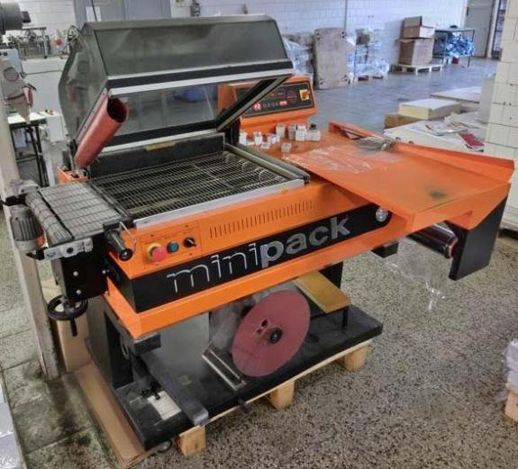 Torre Minipack FM 76 A Digit Semi Automatic Hood Shrinker - Machine d'emballage et de conditionnement: photos 1 Torre Minipack FM 76 A Digit Semi Automatic Hood Shrinker - Machine d'emballage et de conditionnement: photos 1