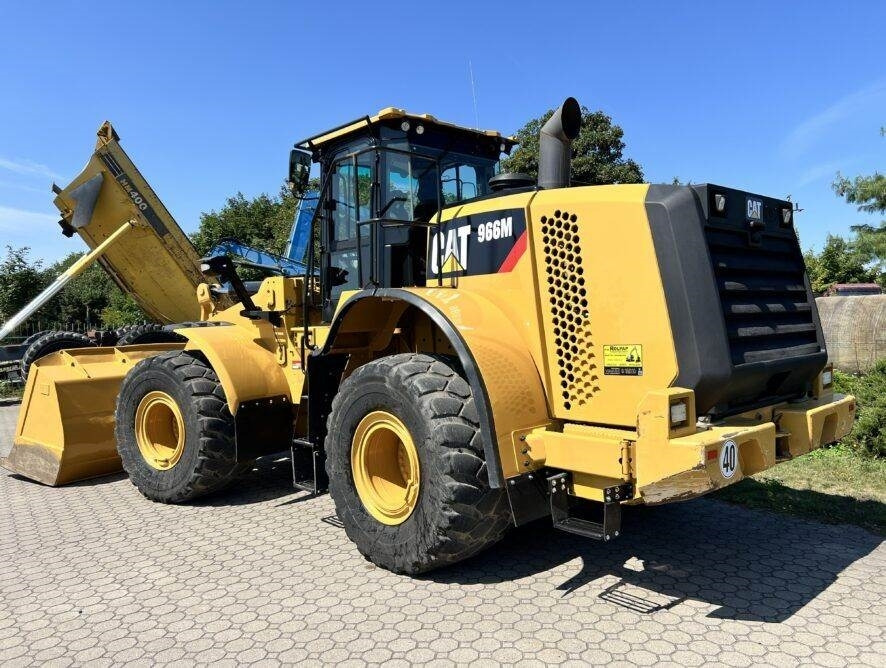 CAT 966M - Chargeuse sur pneus: photos 2 CAT 966M - Chargeuse sur pneus: photos 2