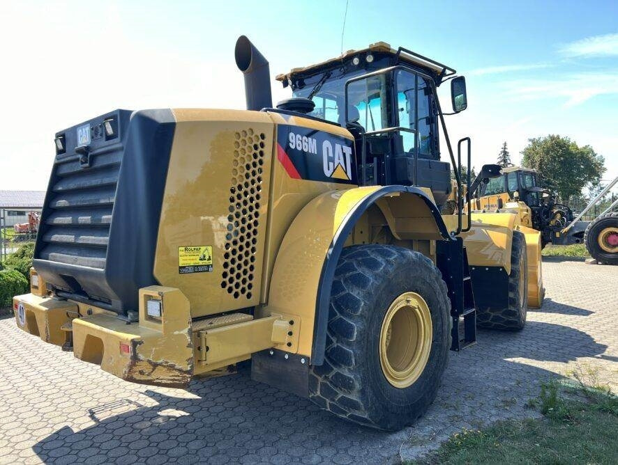 CAT 966M - Chargeuse sur pneus: photos 3 CAT 966M - Chargeuse sur pneus: photos 3