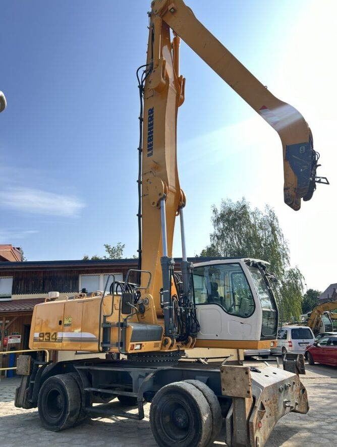 Liebherr 934C EPA - Pelle de manutention: photos 1 Liebherr 934C EPA - Pelle de manutention: photos 1