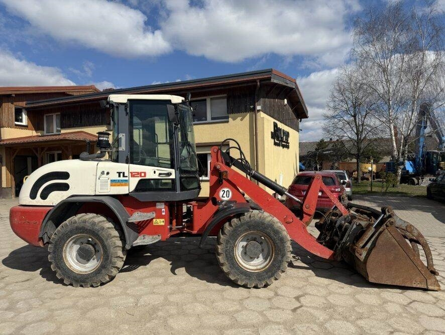Terex TL120 - Chargeuse sur pneus: photos 5 Terex TL120 - Chargeuse sur pneus: photos 5